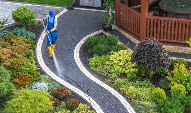 Why Choose Our Certified Pressure Washing Experts for Your Project Needs in The Acreage, FL?